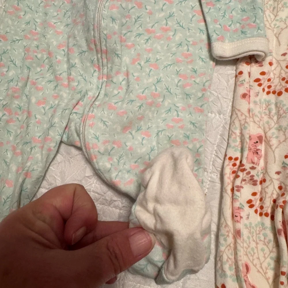 The peanutshell  0-3 months  set of 2 One Pieces Set - Floral and Animal Prints